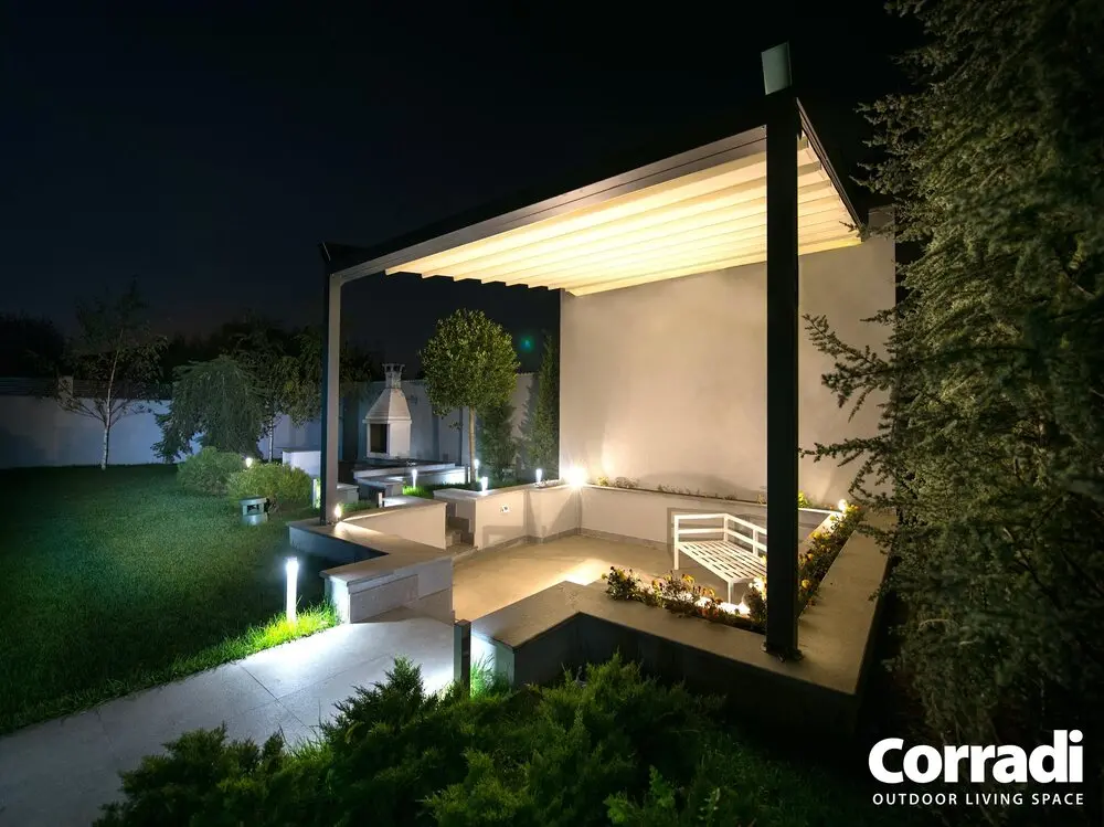 Pergotenda ® B-Space pergola addossata con illuminazione a led