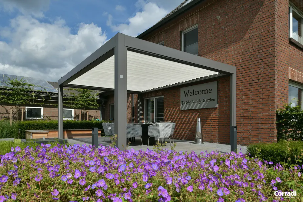 Bioclimatics Maestro Pergola bioclimatica a lamelle orientabili