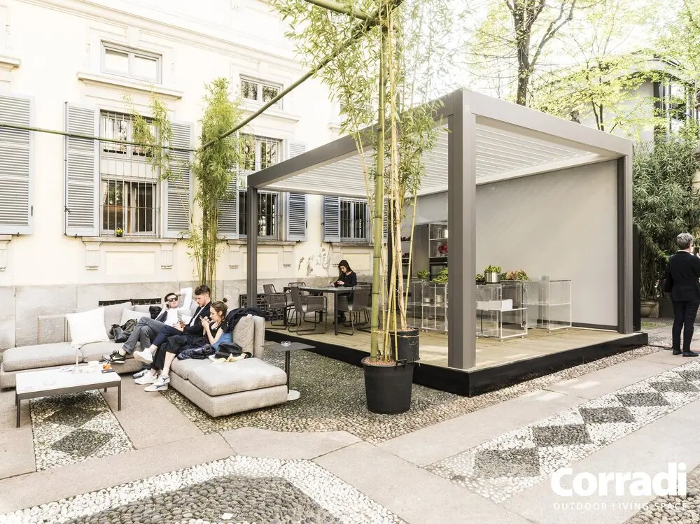 Bioclimatics Maestro pergola bioclimatica con tende laterale