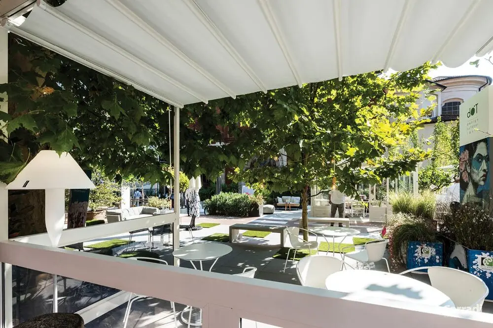 Exyl Espresso pergola con movimentazione manuale