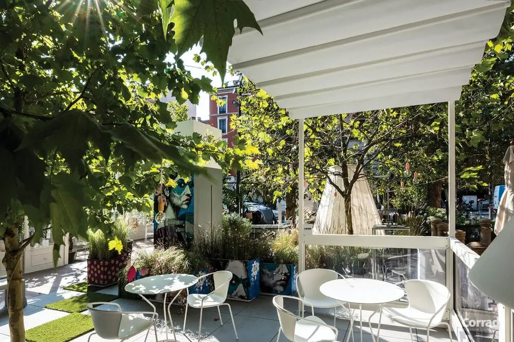 Exyl Espresso pergola autoportante con copertura impermeabile