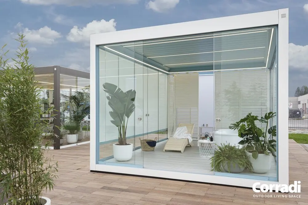 Imago® Pergola Bioclimatica autonoma con vetrate scorrevoli e illuminazione a LED