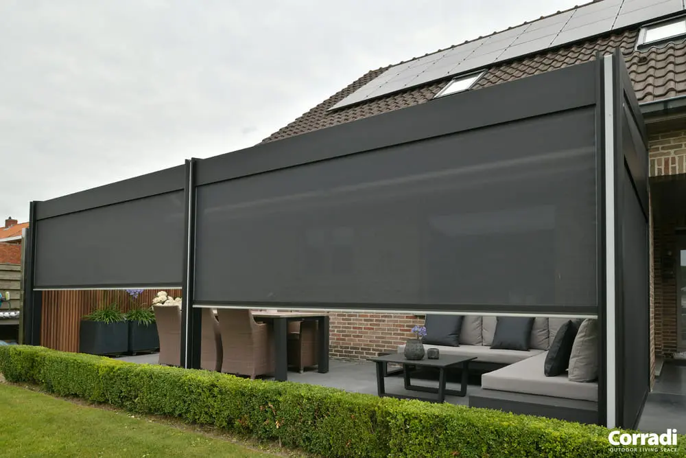 Millenium® Celeb pergola colore nero notte progettata su misura