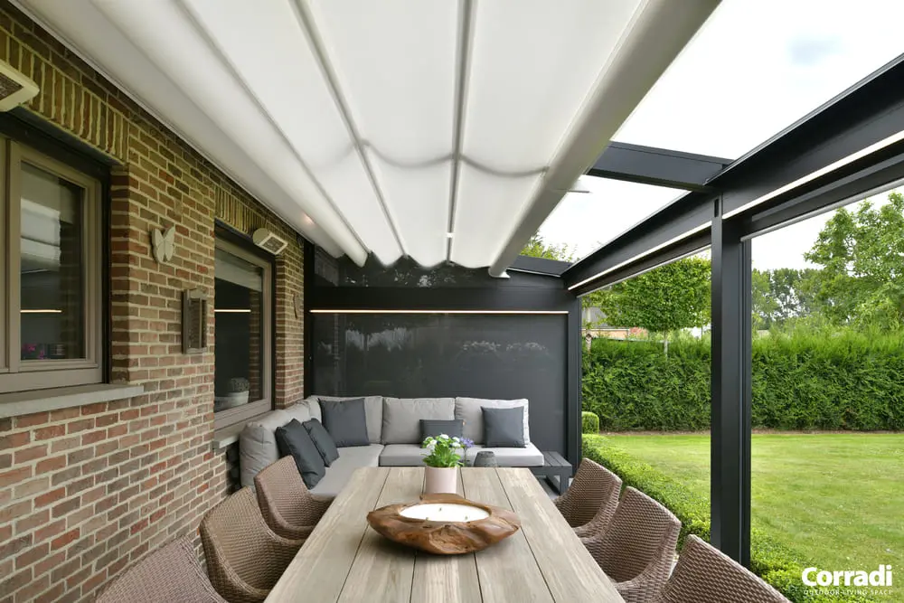 Millenium® Celeb pergola con copertura impermeabile