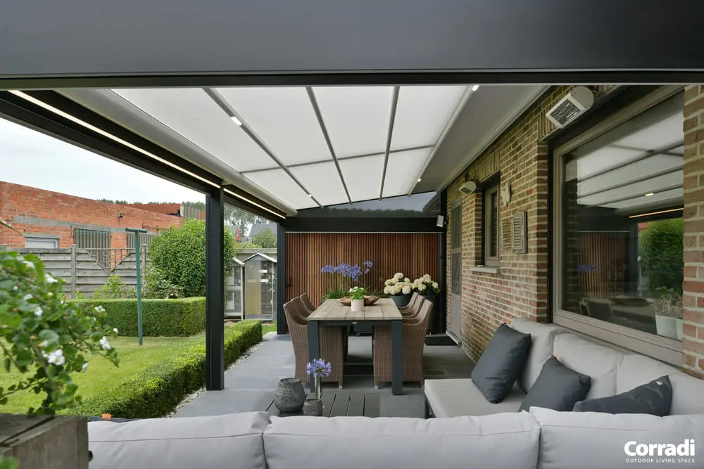 Millenium ® Celeb pergola inclinata con illuminazione a LED integrata