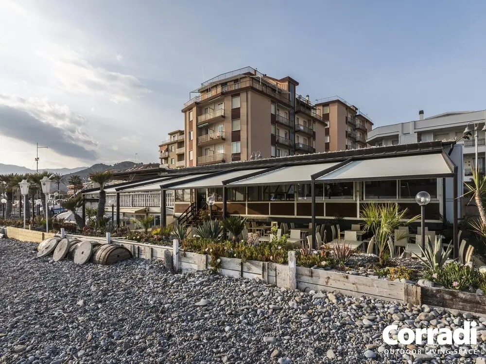 Palladia ® pergola inclinata in alluminio e acciaio inox