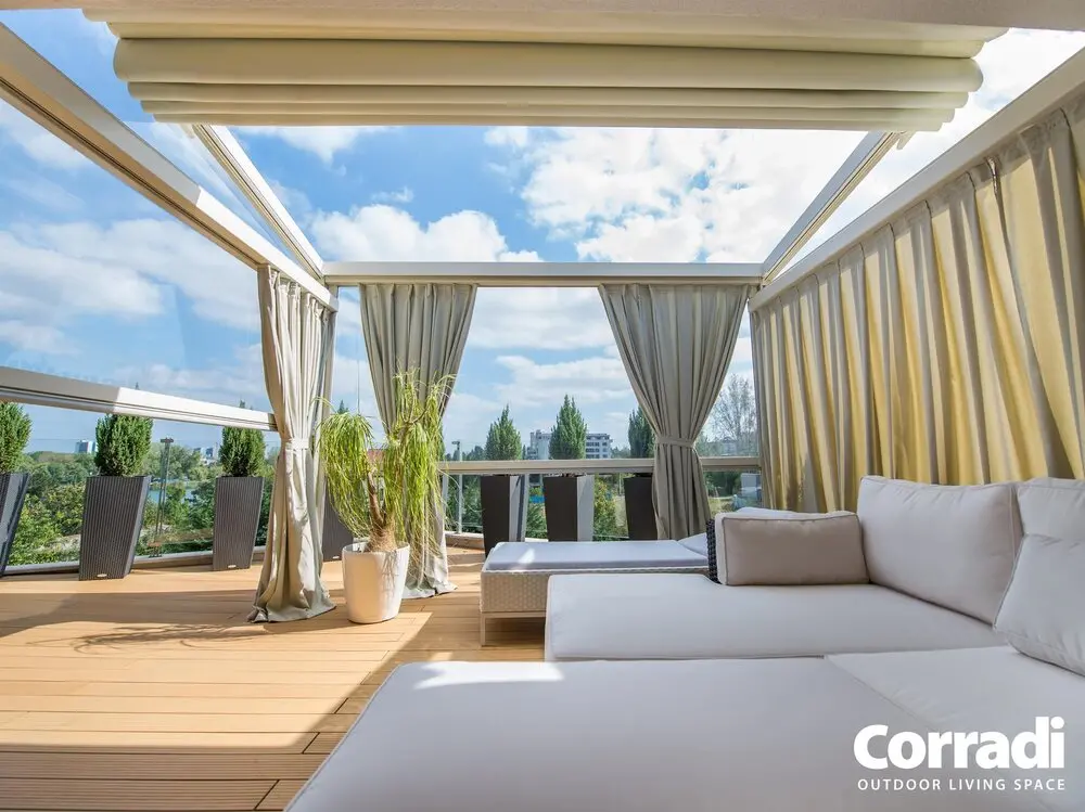 Palladia ® pergola su misura con protezione verticale trasparente